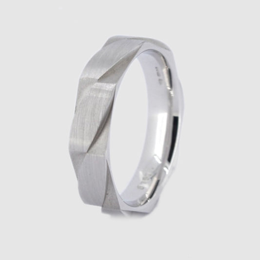 18ct White Gold Cascading Band