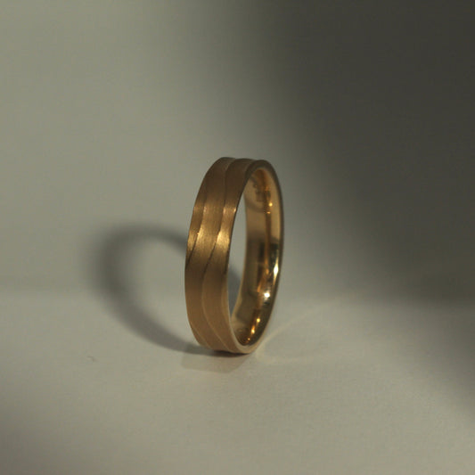 Apricot Rose Wave Ring
