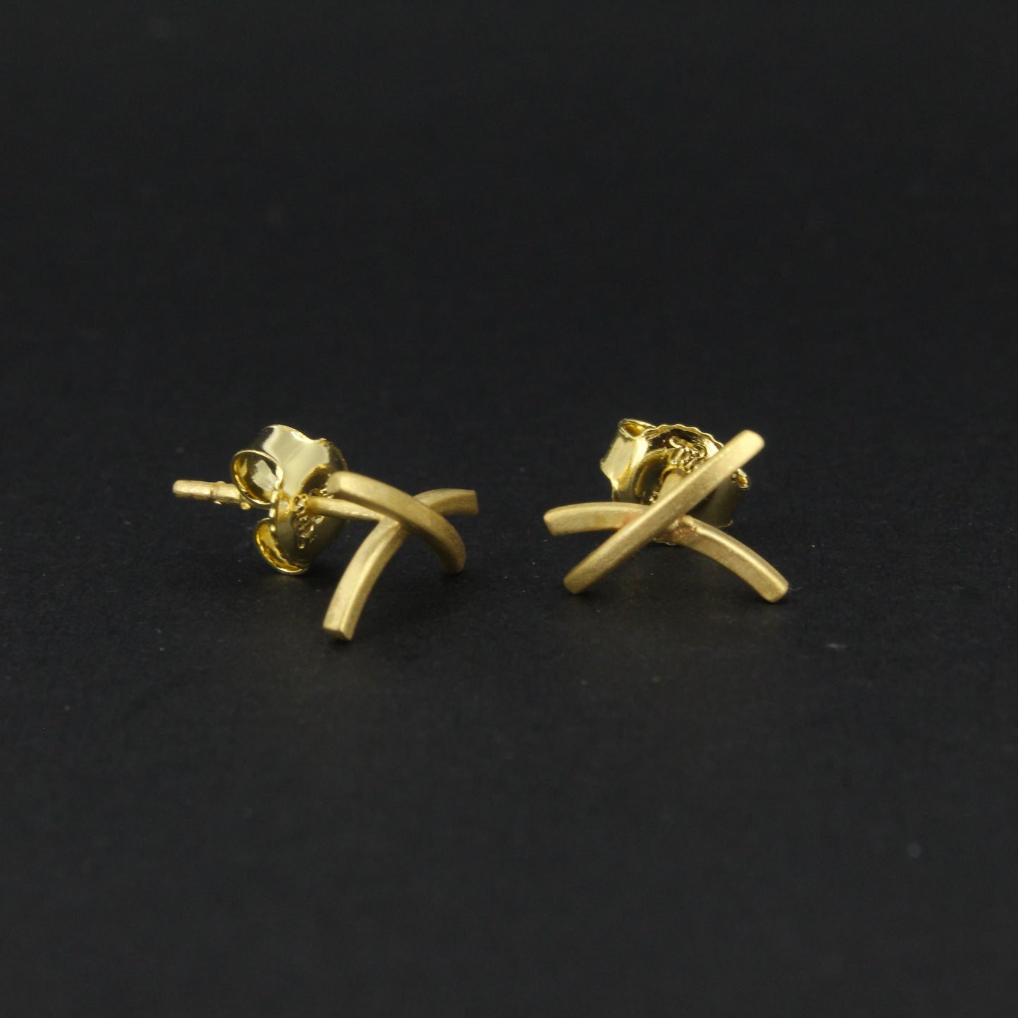 14ct Gold Kiss Studs