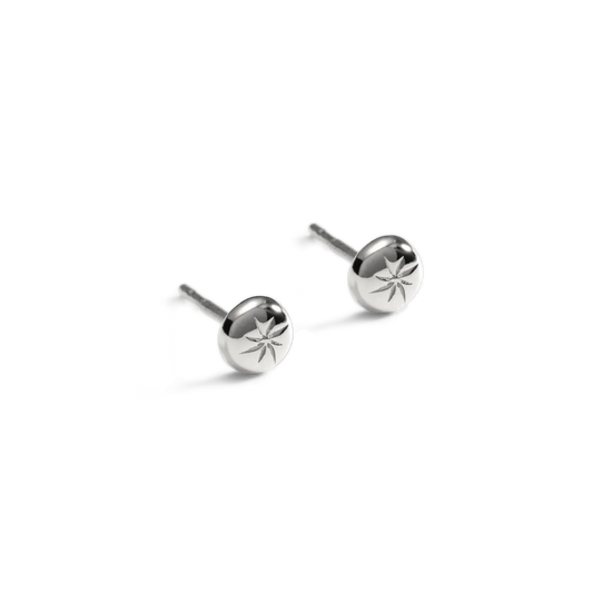 Las Mo Shlí Studs -  Silver