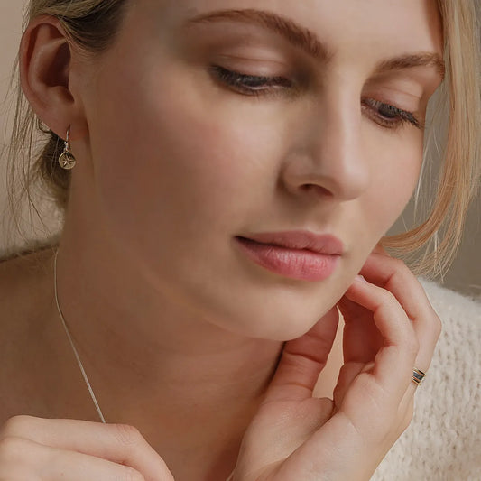 Las Mo Shlí Drop Earrings - Gold