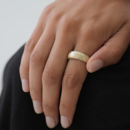 Reflect Silver Etched Tapered Dome Ring