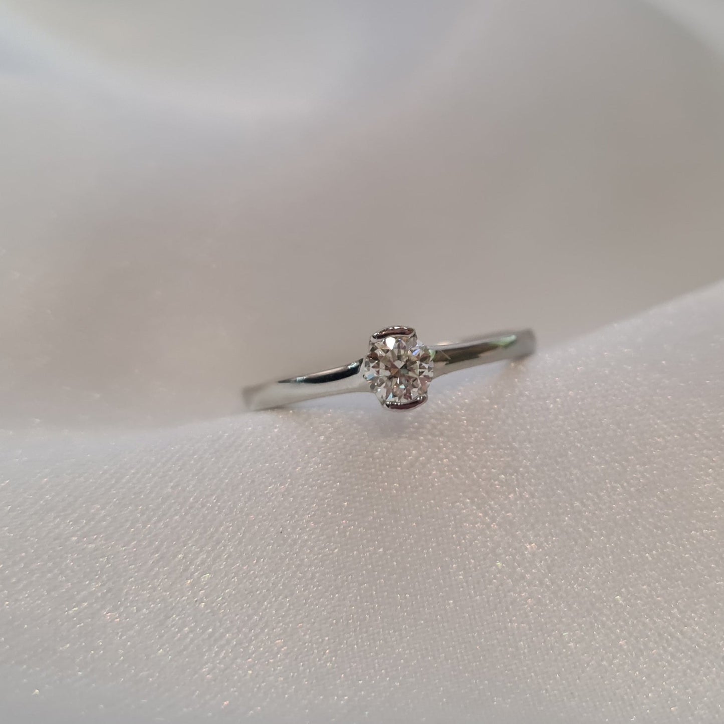 Solitaire Diamond Platinum Engagement Ring