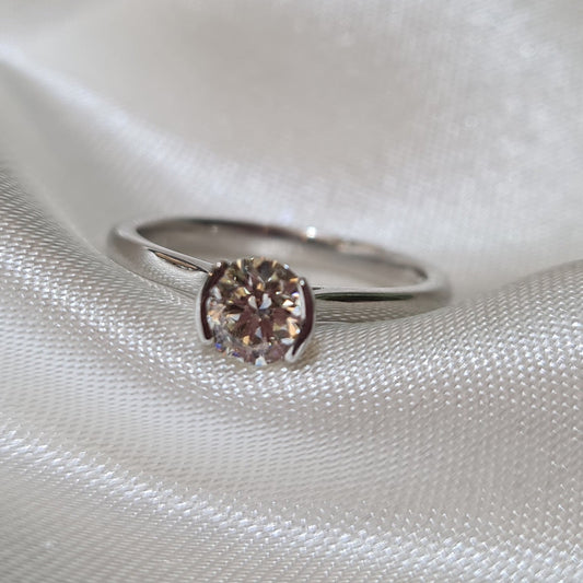 Solitaire Diamond Platinum Ring