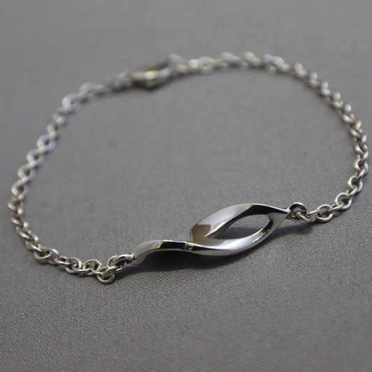 Twist Bracelet