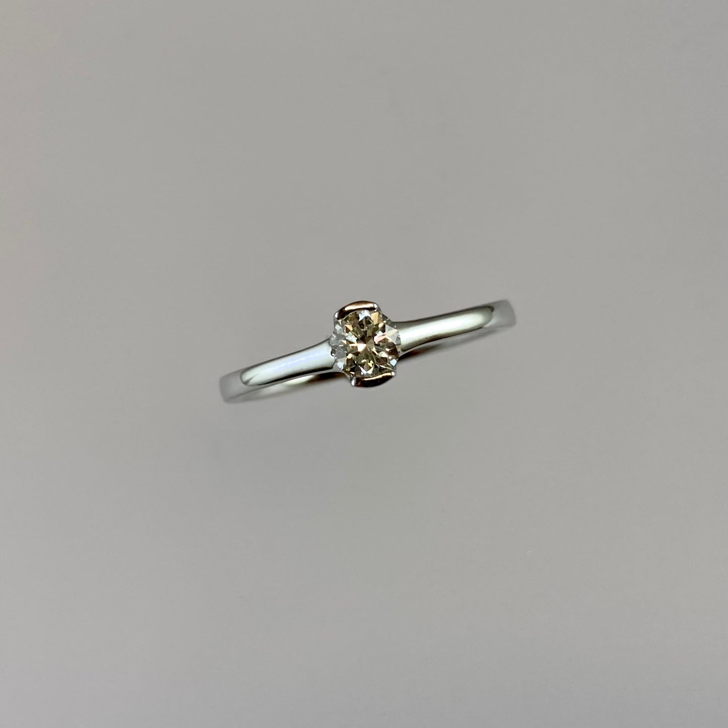 Solitaire Diamond Platinum Engagement Ring