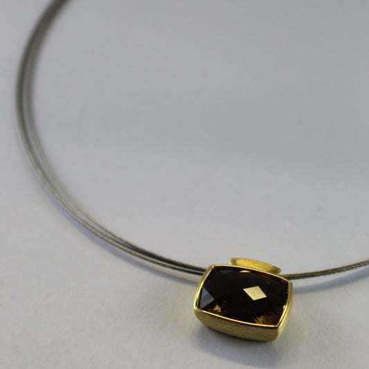 Whiskey Quartz Necklet