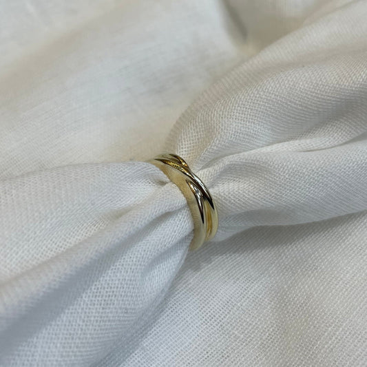 Cross Over Ring