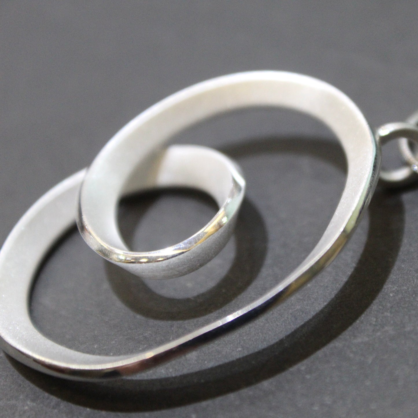Silver Swirl Pendant