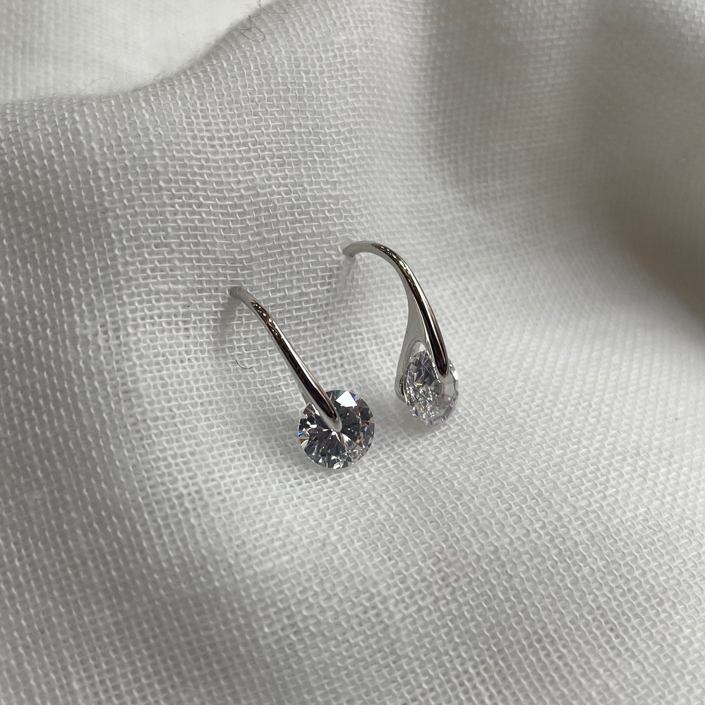 Claw Drop Earrings