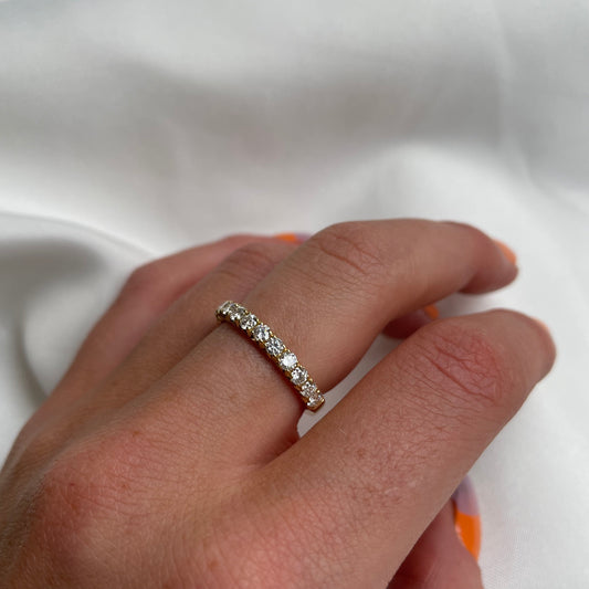 18ct Gold Diamond Band