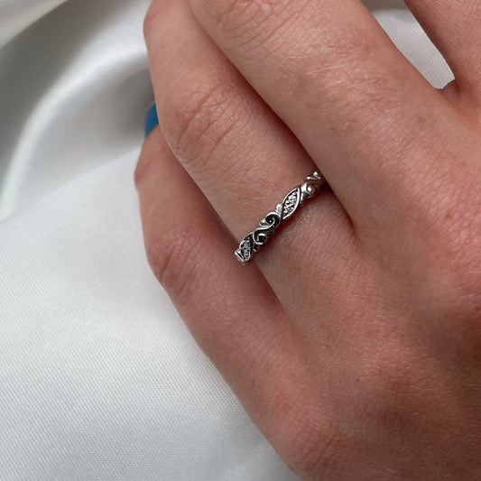 Diamond Swirl Band