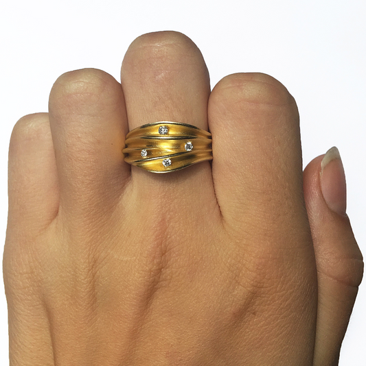 Quad Diamond Shell Ring