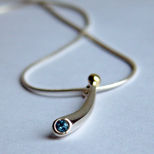 Small Wiggle Pendant