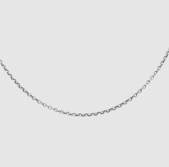 A silver oval belcher chain necklace with a series of linked rings.