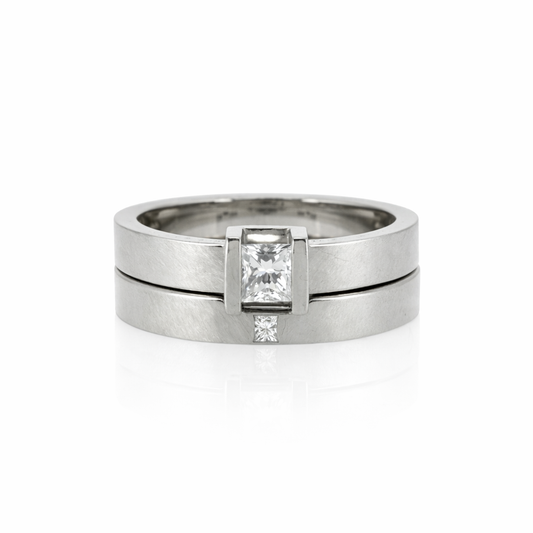 Box Deco Solitaire and Wedding Band