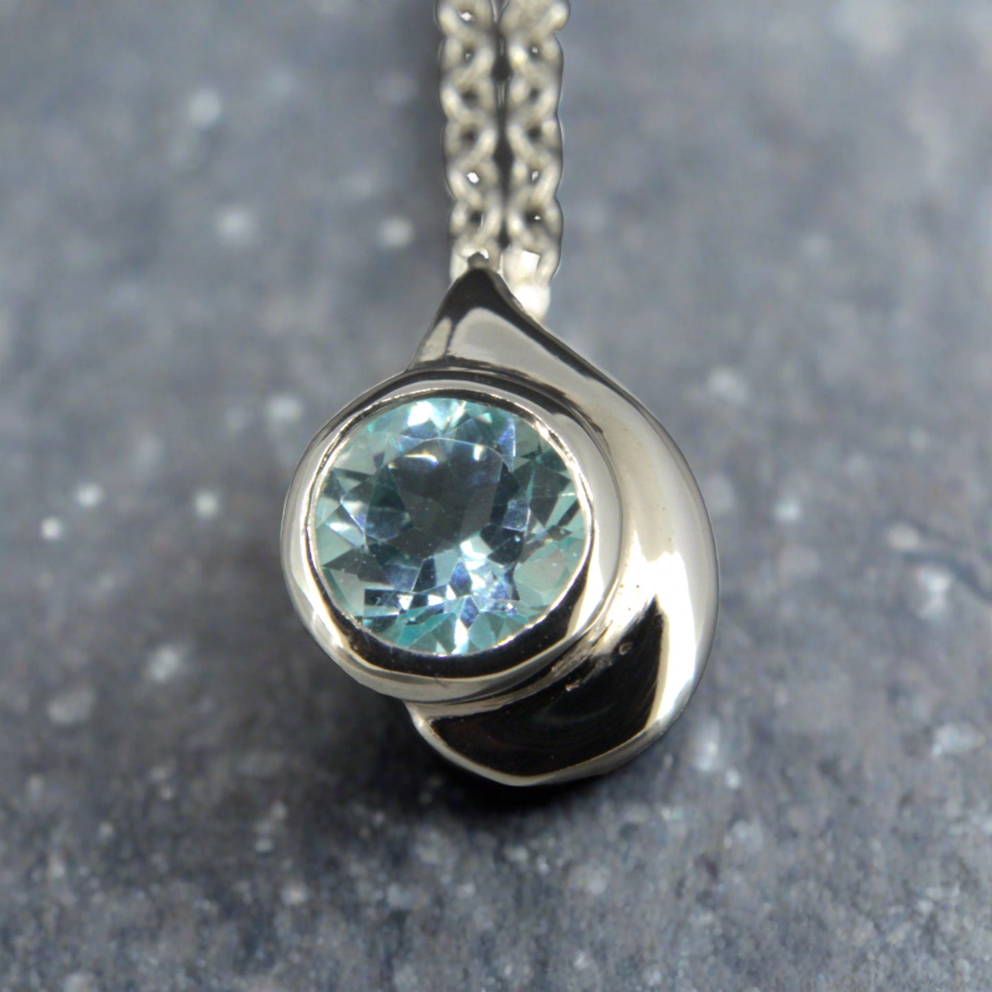 Dewdrop Pendant