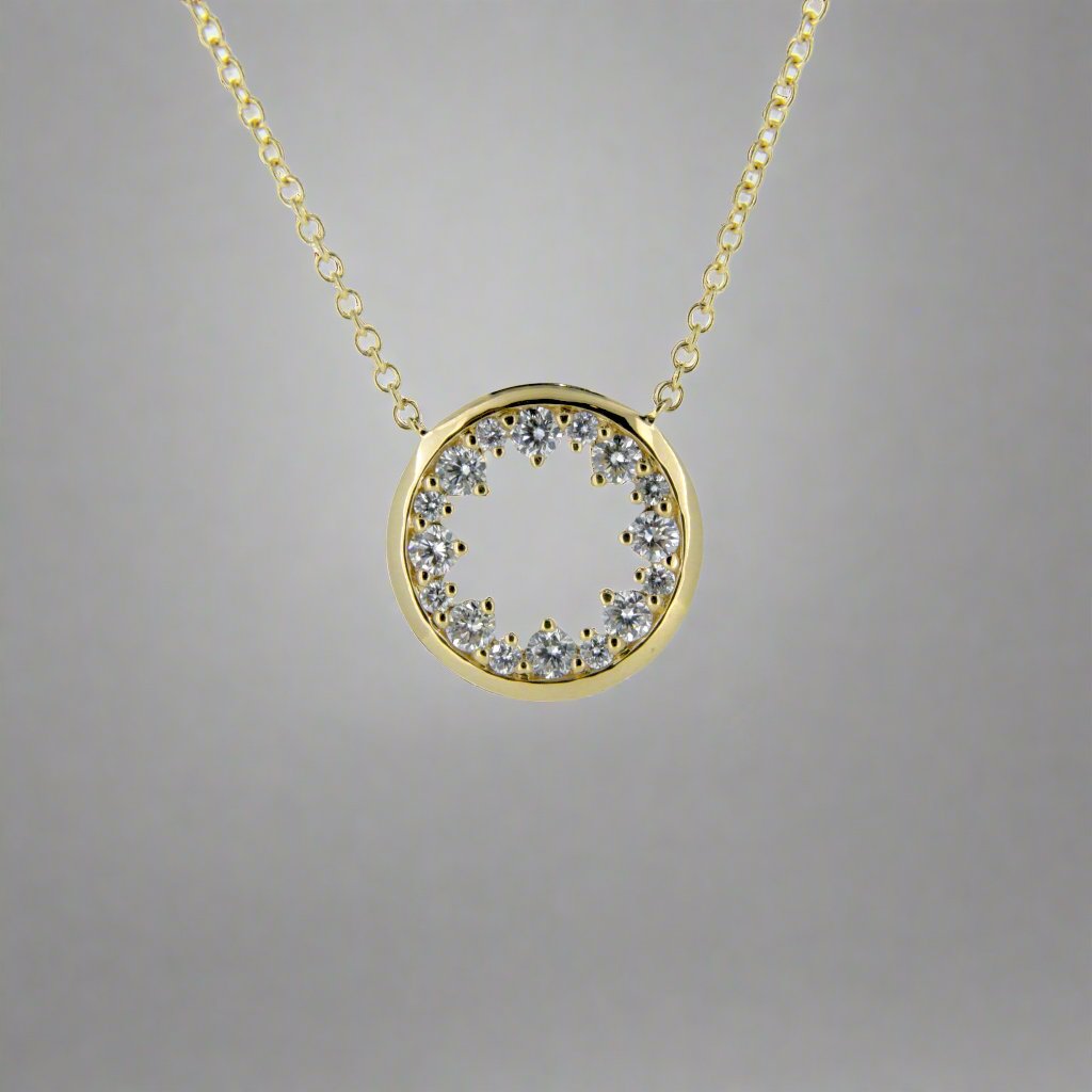 18ct Claw Set Diamond Circle Necklace