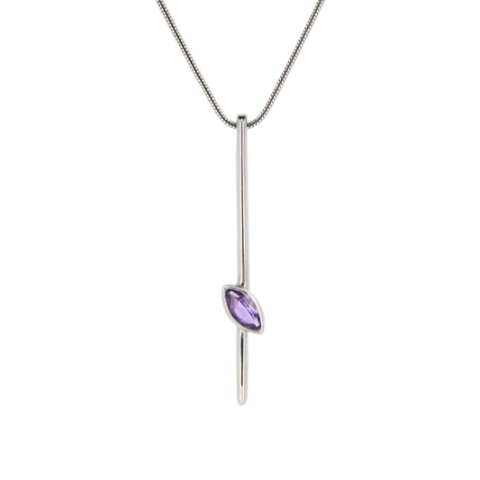 18ct White Gold & Amethyst Pendant