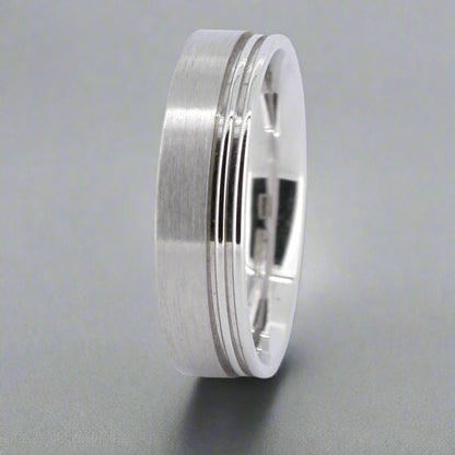 18ct White Gold Die Cut Wedding Ring