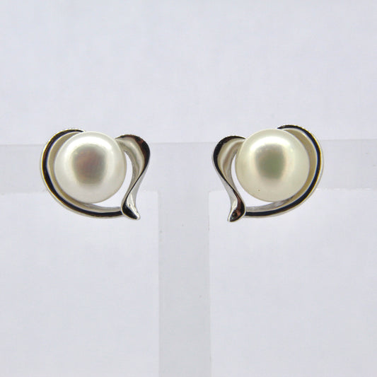 Silver & Fresh Water Pearl Heart Stud Earrings