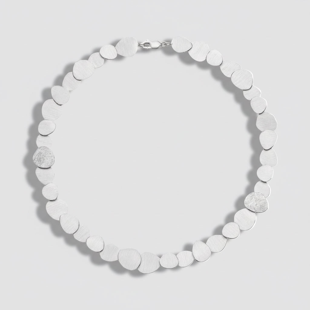 Irregular Link Necklet
