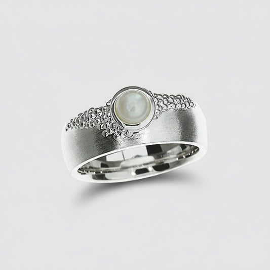 Dotted Texture Pearl Ring