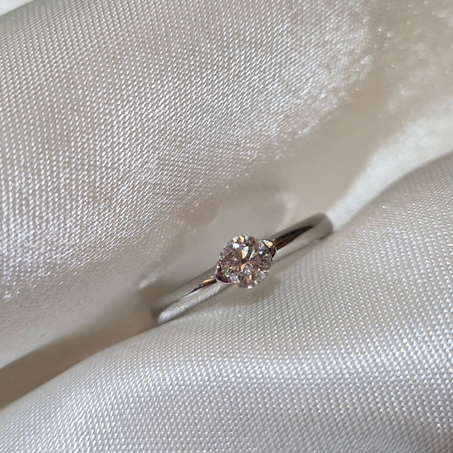 Solitaire Diamond Platinum Engagement Ring