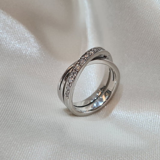 Platinum Diamond Crossover Ring