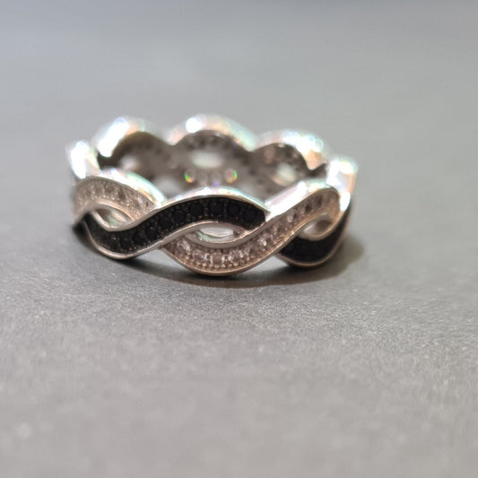 Dual Wave Ring