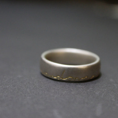 Silver Undulating 'on and on' Ring