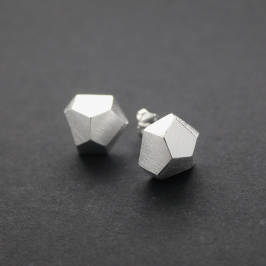 Geometric Studs