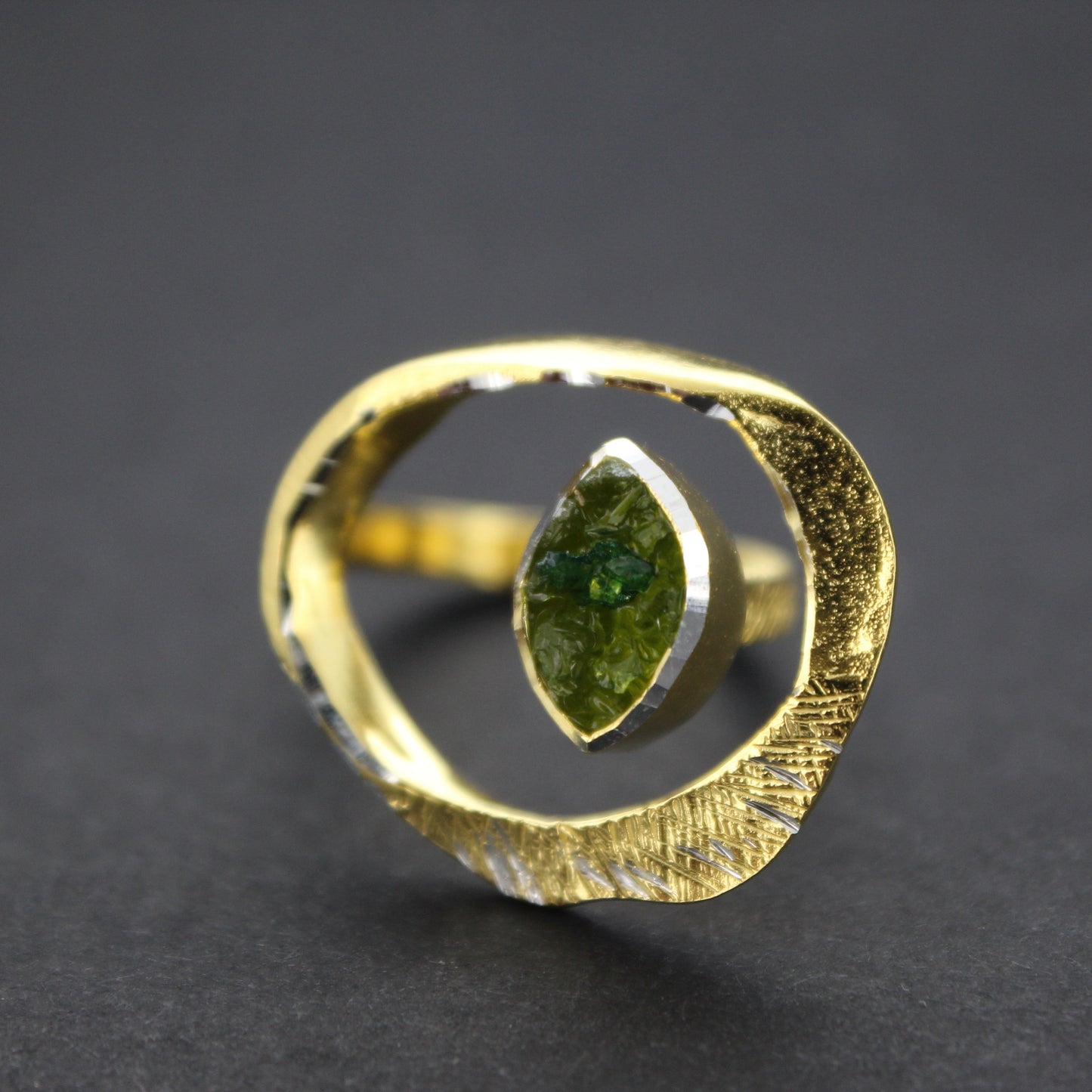 Round Green Textured Ring