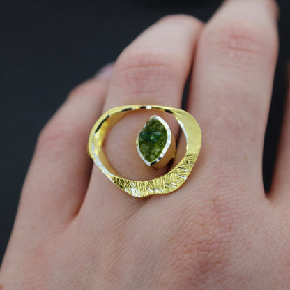 Round Green Textured Ring
