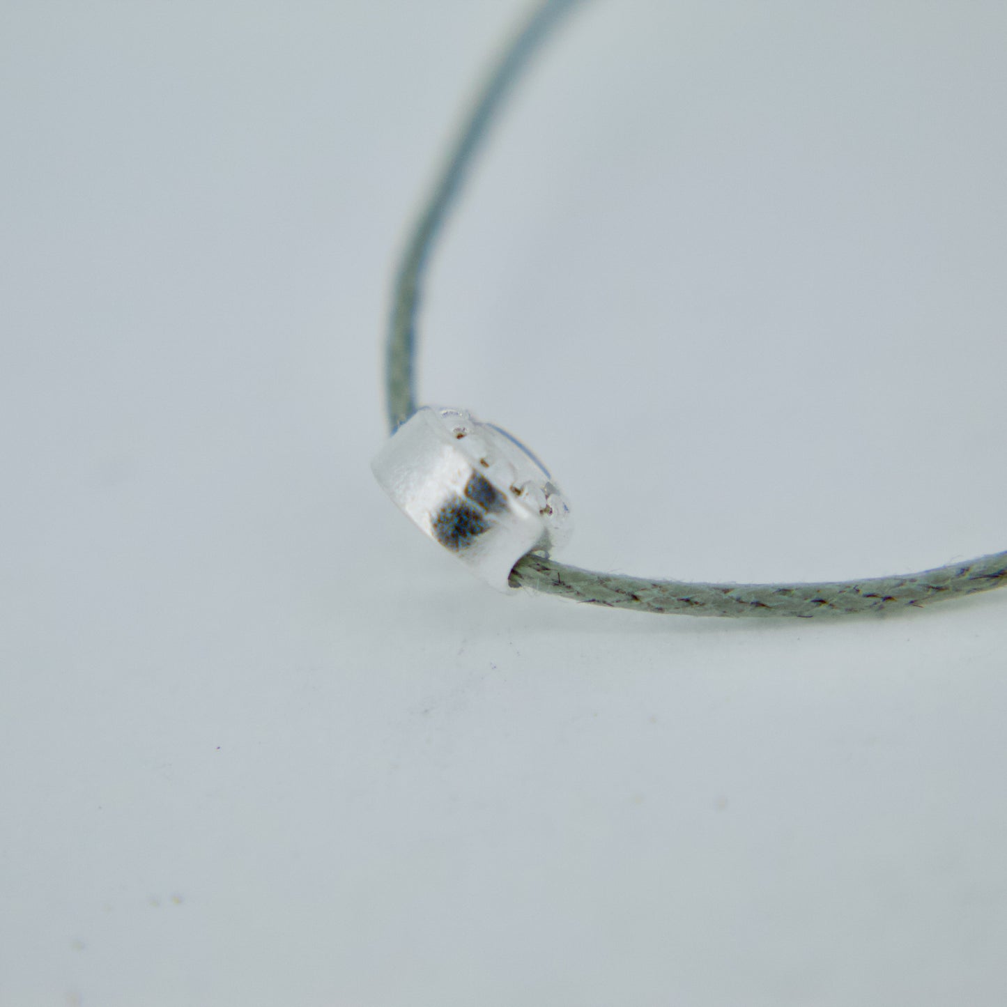 'Mini Utopia' Thread Bracelet (Grey)