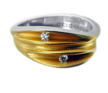 Double Diamond Shell Ring